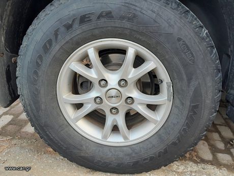 Goodyear wrangler A/T 235/85R16 DOT3720