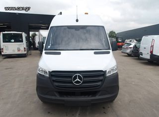 Mercedes-Benz '20 Sprinter