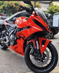 Suzuki GSX 8R 2025-thumb-1