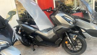Honda SH 350i 2025-thumb-3