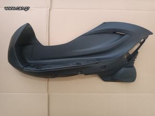 Piaggio Beverly 300 - 350 Πάτωμα αριστερο Πλαστικό fairing πάνελ ποδιάς