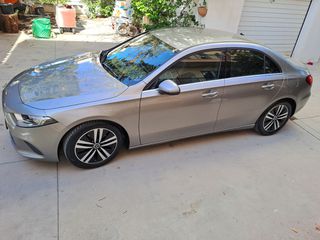 Mercedes-Benz A 180 2019 Sedan
