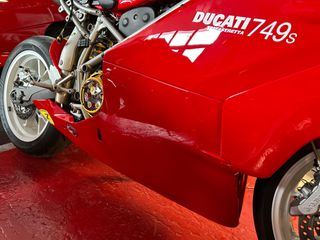 Ducati 749 S 2003-thumb-9