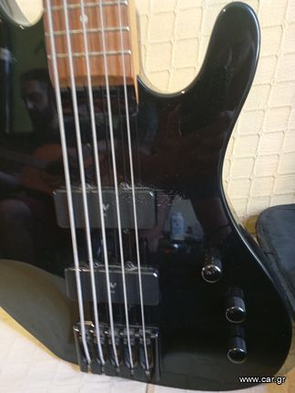 Washburn bass xb 125 5 string