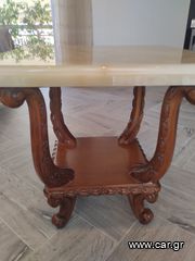 Τραπεζάκι βοηθητικό