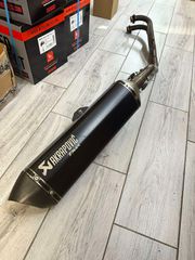 ΟΛΟΣΩΜΗ ΕΞΑΤΜΙΣΗ AKRAPOVIC CARBON BLACK YAMAHA Τ-ΜΑΧ 500 530 TMAX530 560