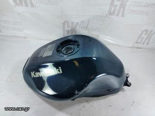 τεποζιτο Kawasaki ER6N