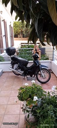 Modenas Kriss II '04