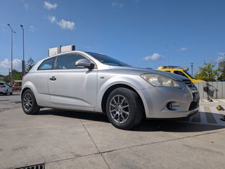 Kia Ceed / cee'd 2010 Kia Pro Ceed-thumb-3