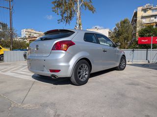 Kia Ceed / cee'd 2010 Kia Pro Ceed-thumb-17