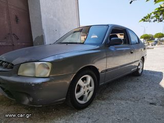 Hyundai Accent 2001 Τα τέλη του '25 είναι πληρωμένα