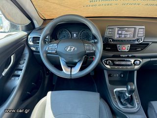 Hyundai i 30 2018 1.6CRDi PREMIUM EDITION NEW EURO6-thumb-9