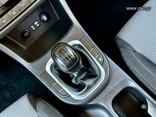 Hyundai i 30 2018 1.6CRDi PREMIUM EDITION NEW EURO6-thumb-12