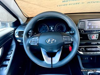 Hyundai i 30 2018 1.6CRDi PREMIUM EDITION NEW EURO6-thumb-10