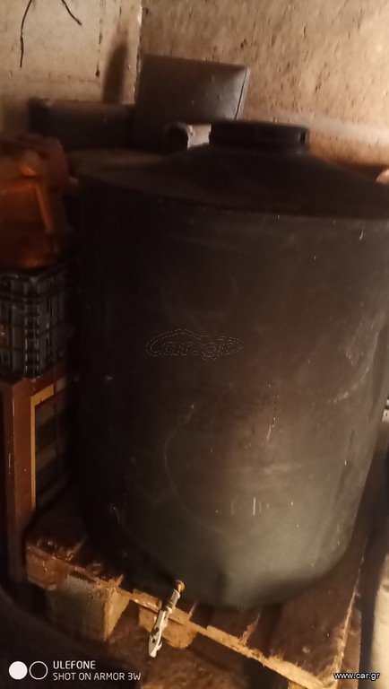 ΔΕΞΑΜΕΝΗ ΠΛΑΣΤΙΚΗ ΥΓΡΩΝ