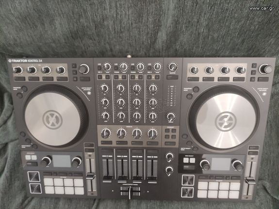 Traktor Kontrol S4 MK3