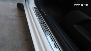 Opel Adam 2017-thumb-16