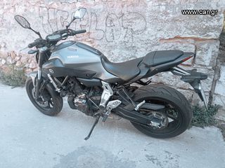 Yamaha MT-07 2015-thumb-1