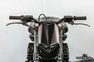 Suzuki GSX 750 1990 Streetfighter-thumb-16