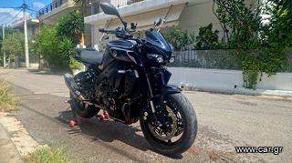 Yamaha MT-10 '23 TECH BLACK