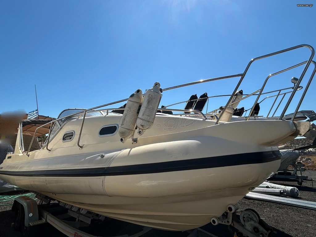 Evripus 2013 680 Cabin