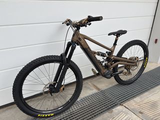Downhill - Enduro - Trail Polygon 2024 COLLOSUS N8E