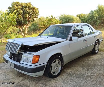 Mercedes-Benz E 200 '89