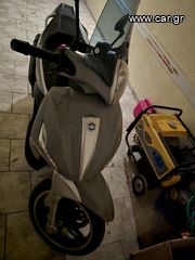 Piaggio Beverly 350 2021-thumb-4
