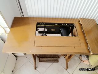 Ραπτομηχανή Singer του 50'-thumb-3