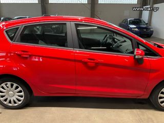 Ford Fiesta 2015-thumb-3