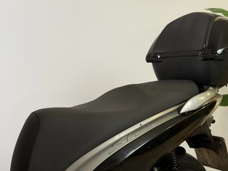 Honda SH 150i 2010-thumb-9