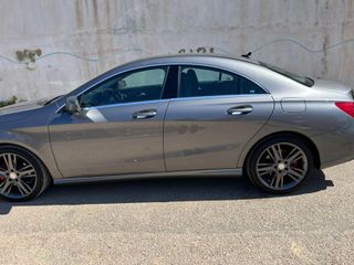 Mercedes-Benz CLA 180 2015-thumb-1