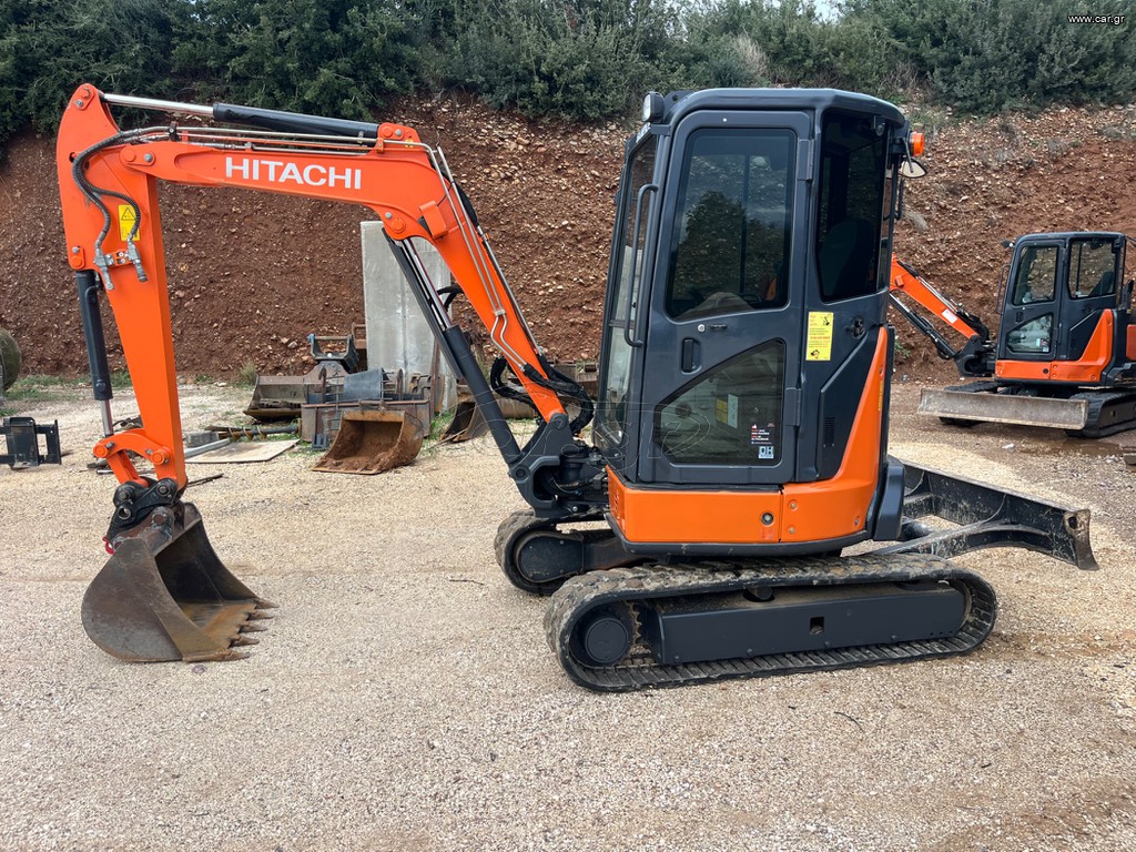 Εκσκαφάκι (διαβολάκι) Hitachi 2015 Zaxis 33υ-5