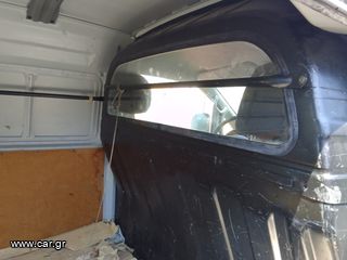 Hyundai H-1-thumb-2
