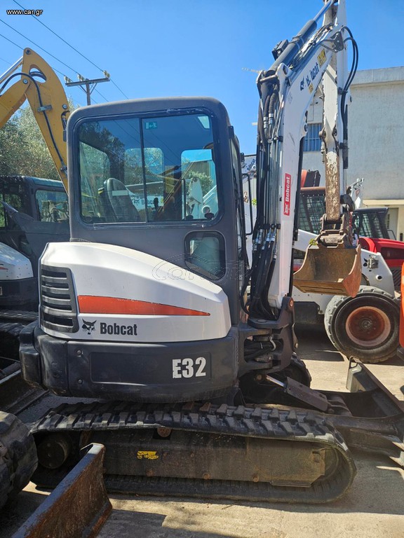 Εκσκαφέας Με Ερπύστριες Bobcat 2017 E32