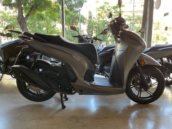 Honda SH 350i 2025