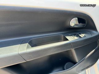Volkswagen Up 2017-thumb-19