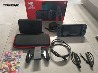 NINTENDO SWITCH+MARIO KART DELUXE 8