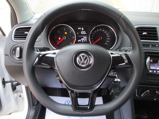 Volkswagen Polo 2016 1.4 TDI BLUEMOTION-thumb-10