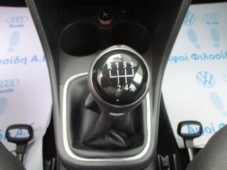 Volkswagen Polo 2016 1.4 TDI BLUEMOTION-thumb-19