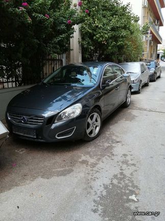 Volvo S60 '12 D4