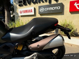 Ducati Monster 696 2011-thumb-14