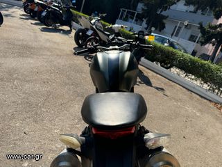 Ducati Monster 696 2011-thumb-16