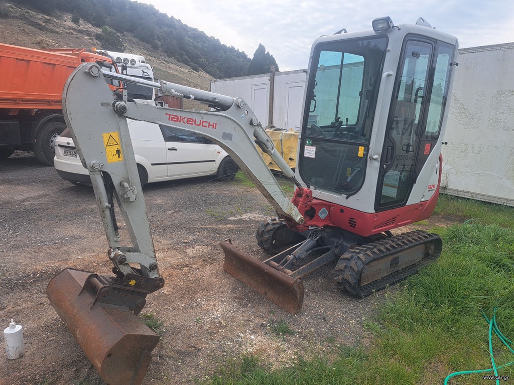 Εκσκαφάκι (διαβολάκι) Takeuchi 2021 ΤΒ 216