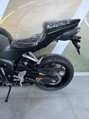 Honda CBR 600RR 2026 ABS-thumb-12