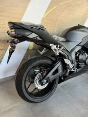 Honda CBR 600RR 2026 ABS-thumb-5