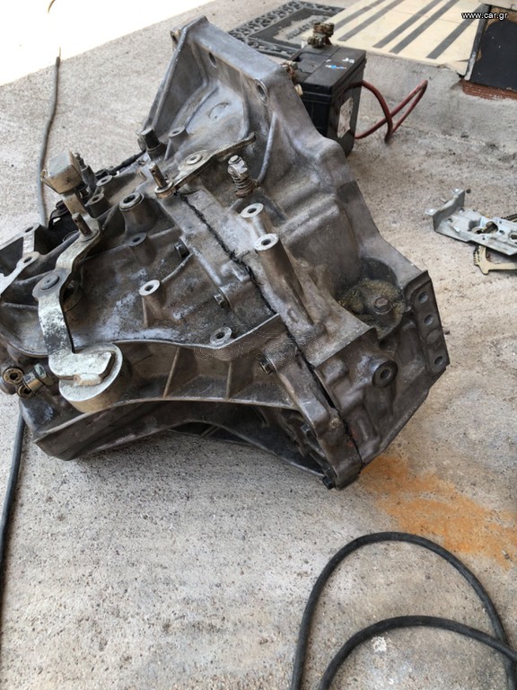 ΣΑΣΜΑΝ TOYOTA  YARIS    6ΤΑΧ  DIESEL