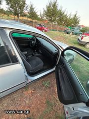 Volkswagen Passat 2000-thumb-3