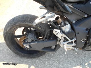 YAMAHA YZF R1-thumb-4
