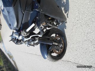 YAMAHA YZF R1-thumb-9